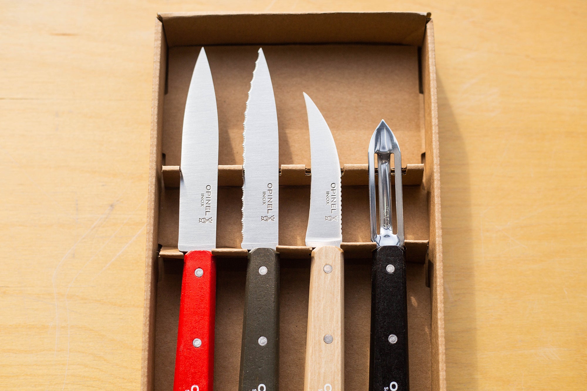 Opinel - Les Essentiels du Cuisinier - Coffret de 4 petits couteaux de  cuisine